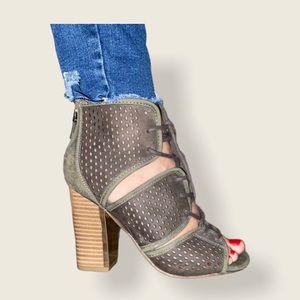 🎀Gorgeous brand new heels 🎀